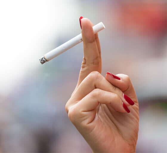 Jak skutecznie rzucić palenie? Mit "tylko jeden papieros"